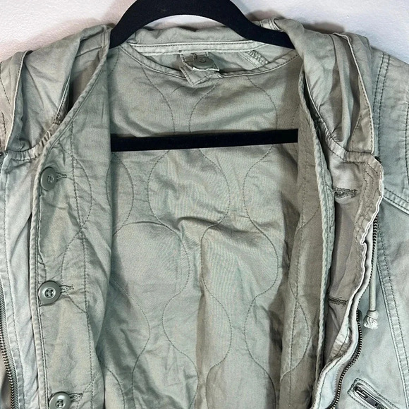 American Eagle Green Bomber Jacket Combat - XS - EUC - Picture 9 of 13